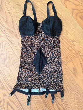 Leopard Lace Bustier with Garter Straps - Black & Brown